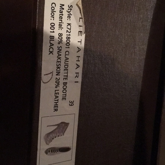 FINAL SALE🔥Elie Tahari🔥 Snakeskin Bootie - Picture 6 of 7